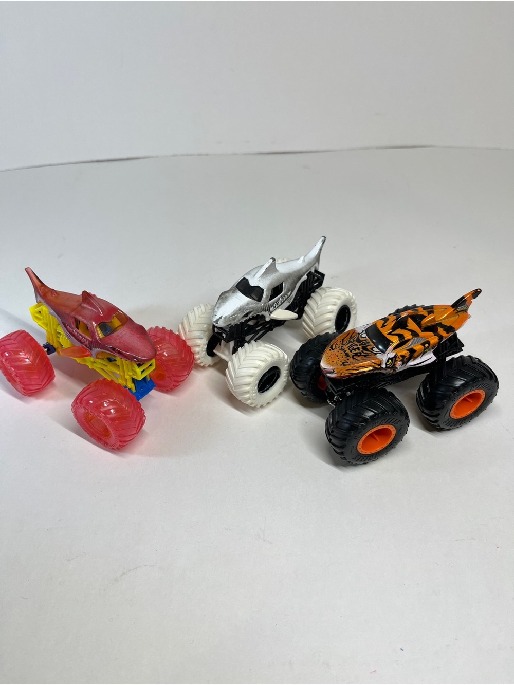 Monster Jam Trucks Lot Megalodon Street Treats Red Tiger Shark 1:64 Loose Toy